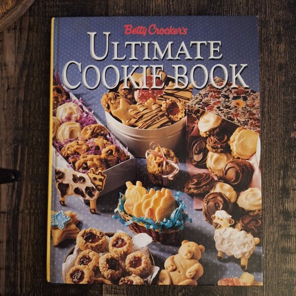 Betty Crocker Ultimate Cookie Book 1992 Vintage Hardcover Family Bake Christmas - Picture 1 of 12